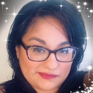 Meet your Posher, Ofelia